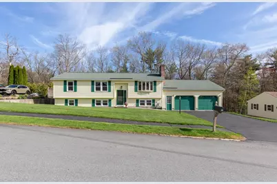 20 Taschereau Boulevard, Nashua, NH 03062 - Photo 2
