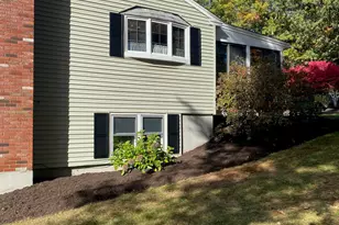 676 Cohas Ave, Manchester, NH 03109 - Photo 4