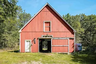 351 New Boston Rd, Francestown, NH 03043 - Photo 8