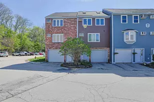 11 Valley W Way, Manchester, NH 03102 - Photo 2