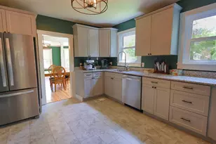 28 Spencer Ave, Claremont, NH 03743 - Photo 8
