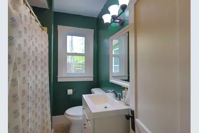 28 Spencer Avenue, Claremont, NH 03743 - Photo 10