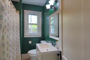 28 Spencer Ave, Claremont, NH 03743 - Photo 10