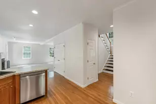 281 New Boston Rd, Bedford, NH 03110 - Photo 14