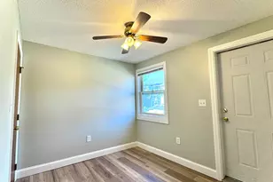 118 Belmont St, Manchester, NH 03104 - Photo 12
