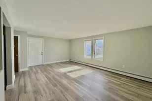 118 Belmont St, Manchester, NH 03104 - Photo 2