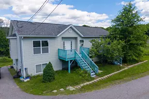 264 Chestnut St, Claremont, NH 03743 - Photo 1