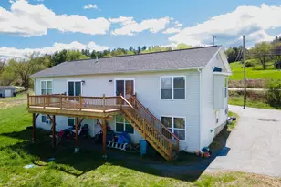 264 Chestnut St, Claremont, NH 03743 - Photo 2