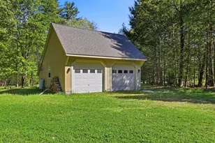 97 Dudley Rd, Brentwood, NH 03833 - Photo 8