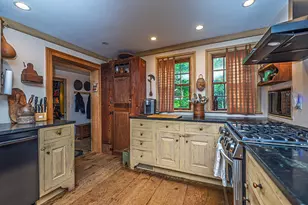 31 Long Hl Rd, Raymond, NH 03077 - Photo 1