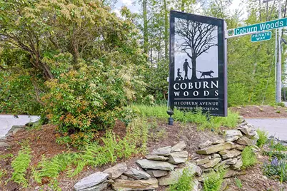 44 Coburn Woods Drive, Nashua, NH 03063 - Photo 2