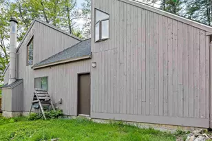 44 Coburn Woods Dr, Nashua, NH 03063 - Photo 2