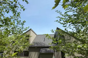 44 Coburn Woods Dr, Nashua, NH 03063 - Photo 1
