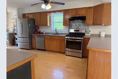 12 Vermont Drive, Hartford, VT 05001 - Photo 4