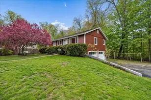 36 Oakwood Cir, Milford, NH 03055 - Photo 24