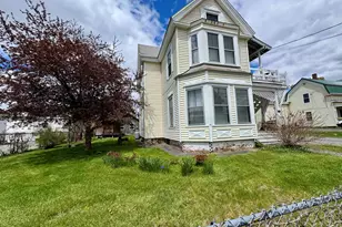 11 Pine St, Haverhill, NH 03785 - Photo 1