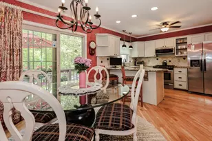 31 Stanstead Pl, Nashua, NH 03063 - Photo 10