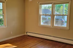 4 Grant St, Derry, NH 03038 - Photo 14