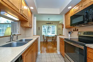 63 Peninsula Dr, Stratham, NH 03885 - Photo 6