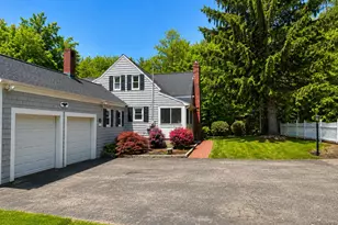 30 Ridge Rd, Nashua, NH 03062 - Photo 2