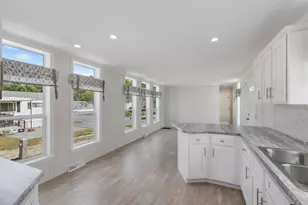 84 Caddy Dr, Salem, NH 03079 - Photo 10