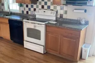 360 Whittington St, Manchester, NH 03104 - Photo 6