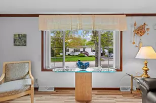 16 Eric Ave, Nashua, NH 03062 - Photo 4