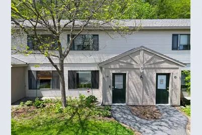 133 Colonial Drive #403, Hartford, VT 05001 - Photo 1