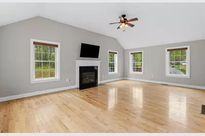 10 Wood Circle, Goffstown, NH 03045 - Photo 16