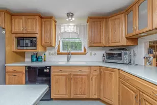 36 N Curtisville Rd, Concord, NH 03301 - Photo 12