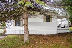 52 Monadnock Dr, Rochester, NH 03867 - Photo 8