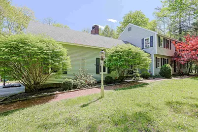 19 Winterberry Drive, Amherst, NH 03031 - Photo 2