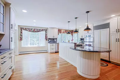 19 Winterberry Drive, Amherst, NH 03031 - Photo 4