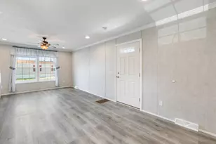 88A Brookwood Dr, Salem, NH 03079 - Photo 6
