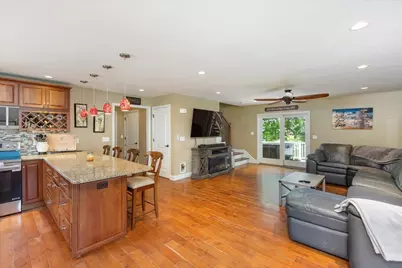 3 1/2 Kimball Avenue, Plaistow, NH 03865 - Photo 4