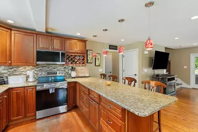 3 1/2 Kimball Avenue, Plaistow, NH 03865 - Photo 6