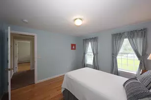 19 Burgess Dr, Litchfield, NH 03052 - Photo 40
