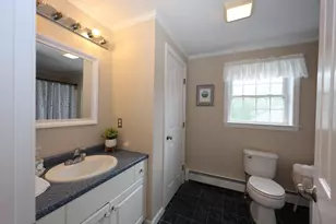 19 Burgess Dr, Litchfield, NH 03052 - Photo 32