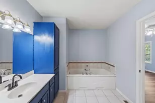 210 Kent Farm Rd, Hampstead, NH 03841 - Photo 16