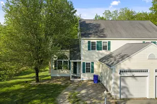 210 Kent Farm Rd, Hampstead, NH 03841 - Photo 2