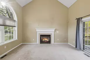 210 Kent Farm Rd, Hampstead, NH 03841 - Photo 4