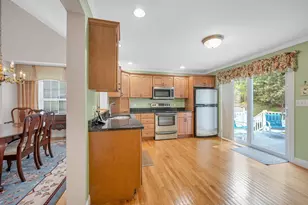 22 Town Village Dr, Salem, NH 03079 - Photo 8