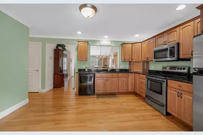 22 Town Village Drive, Salem, NH 03079 - Photo 10