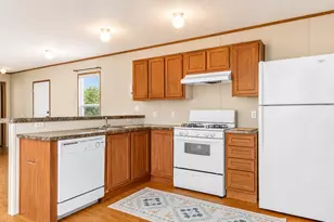 58 Shaw Dr, Rochester, NH 03868 - Photo 8