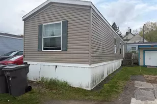34 Policy Ln, Salem, NH 03079 - Photo 2
