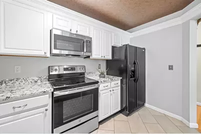 690 S Porter Street #31, Manchester, NH 03103 - Photo 10