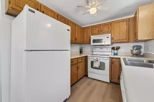 44 Brook Hollow Way, Manchester, NH 03103 - Photo 12