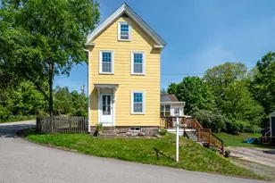 5 Pine Valley St, Wilton, NH 03086 - Photo 2