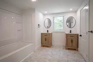 35 Bittersweet Ln, Tilton, NH 03276 - Photo 8