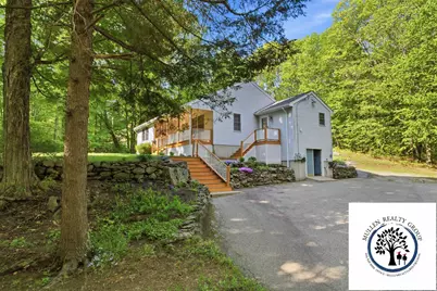 83 Hampstead Road, Sandown, NH 03873 - Photo 4